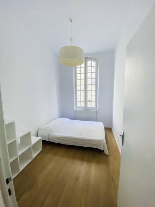Apartment In Hyper Center - 3 Bedrooms Арл Екстериор снимка